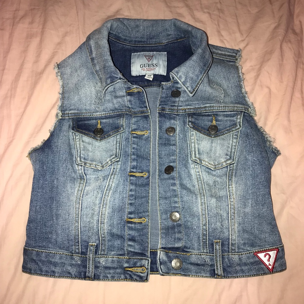 Sleeveless jean jacket